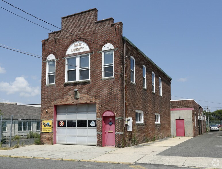 40 White St, Red Bank, NJ à louer - Photo de l’immeuble – Image 2 sur 2