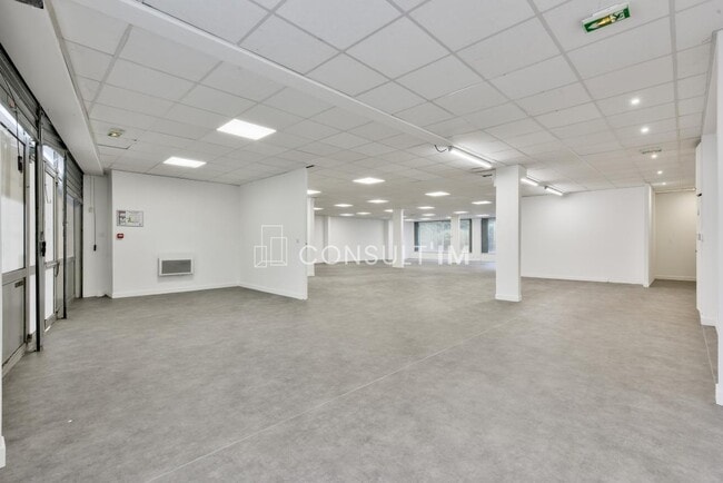 Plus de détails pour 15 Rue Couchot, Boulogne-Billancourt - Industriel/Logistique à louer