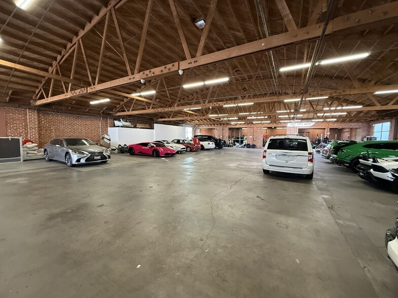 5260 W 104th St, Los Angeles, CA à louer - Photo intérieure – Image 2 sur 7