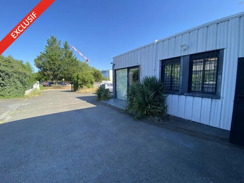 Local d'activités dans Quint-Fonsegrives à vendre - Photo de l’immeuble – Image 2 sur 10