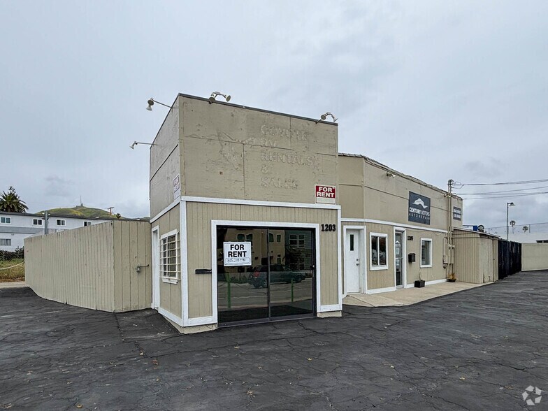 3440 E Main St, Ventura, CA à louer - Photo principale – Image 2 sur 24