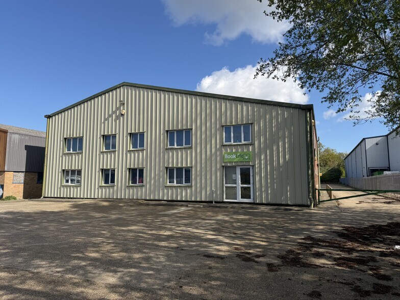 Rollesby Rd, Kings Lynn à vendre - Photo de l’immeuble – Image 1 sur 7