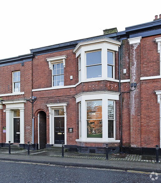 15 Palmyra Sq S, Warrington à vendre - Photo de l’immeuble – Image 2 sur 2