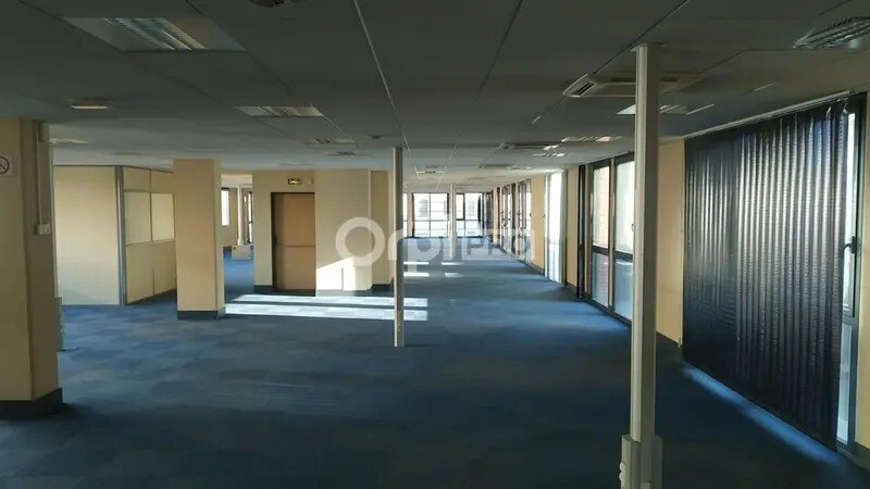 Bureau dans Reims à louer - Photo intérieure – Image 2 sur 8