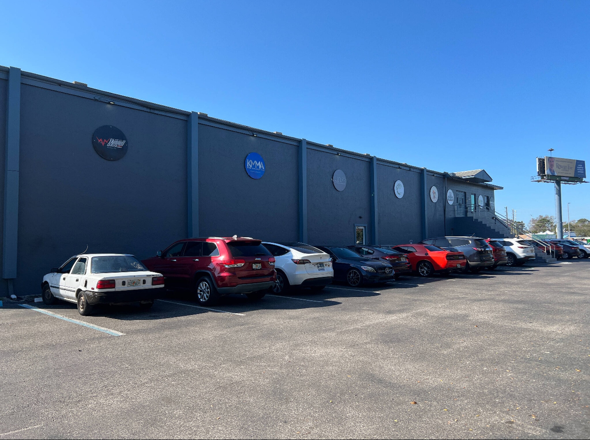 8836 US Highway 19, Port Richey, FL à louer Photo de l’immeuble– Image 1 sur 6