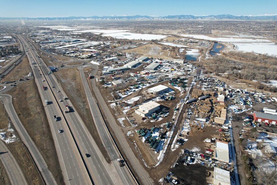 9725 Brighton Rd, Henderson, CO à vendre - Photo de l’immeuble – Image 2 sur 7
