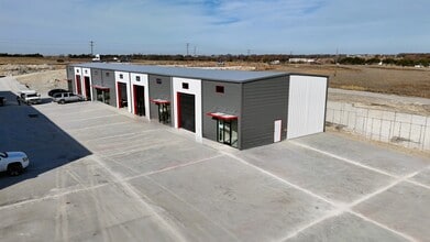 8176 FM 2478, McKinney, TX à louer Photo de l’immeuble– Image 2 sur 3