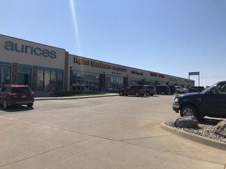 Plus de détails pour 111 Sale Barn Rd, Storm Lake, IA - Local commercial à louer