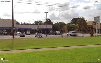 7916 S Broadway Ave, Tyler, TX à louer Photo de l’immeuble– Image 1 sur 1