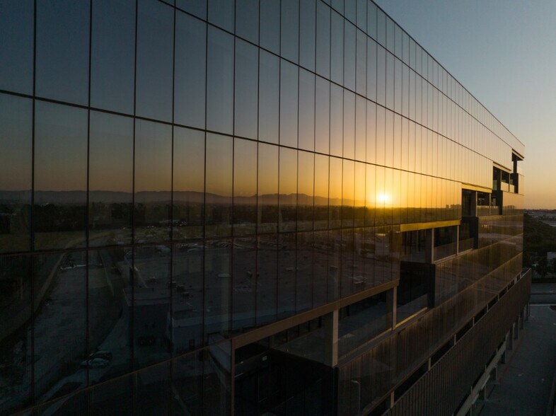 6181 W Centinela Ave, Culver City, CA à louer - Photo de l’immeuble – Image 3 sur 27