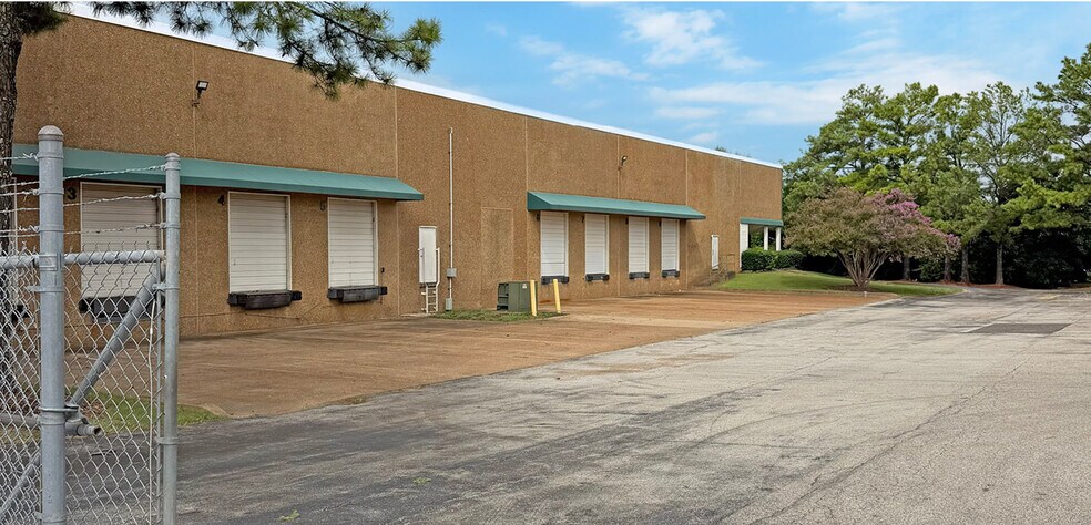 4311-4313 Air Trans Rd, Memphis, TN à louer - Photo de l’immeuble – Image 3 sur 12