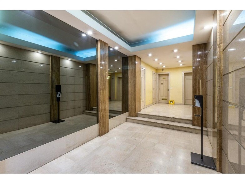 43 Boulevard Malesherbes, Paris à louer - Hall d’entrée – Image 2 sur 12