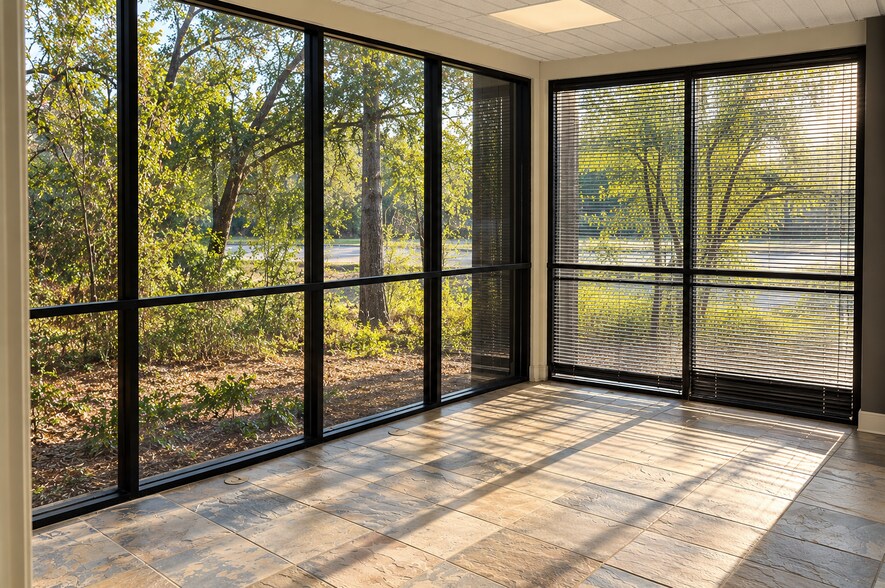 1795 W Causeway Approach, Mandeville, LA à louer - Photo de l’immeuble – Image 3 sur 7