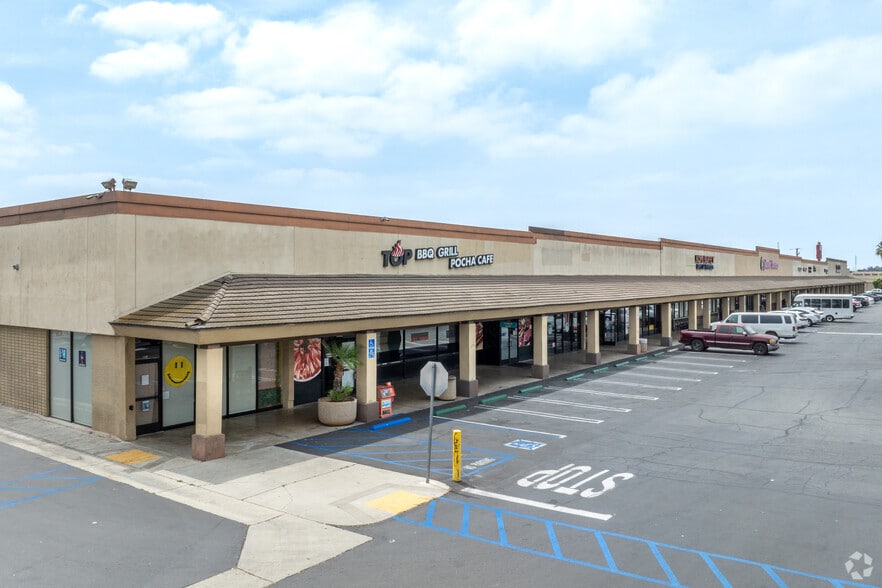 8888-8998 Knott Ave, Buena Park, CA à louer - Photo principale – Image 2 sur 13