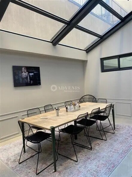 Bureau dans Paris à louer - Photo de l’immeuble – Image 1 sur 9