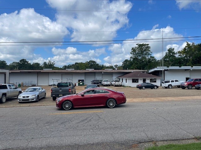 824 S Foster St, Dothan, AL à vendre - Photo de l’immeuble – Image 3 sur 6