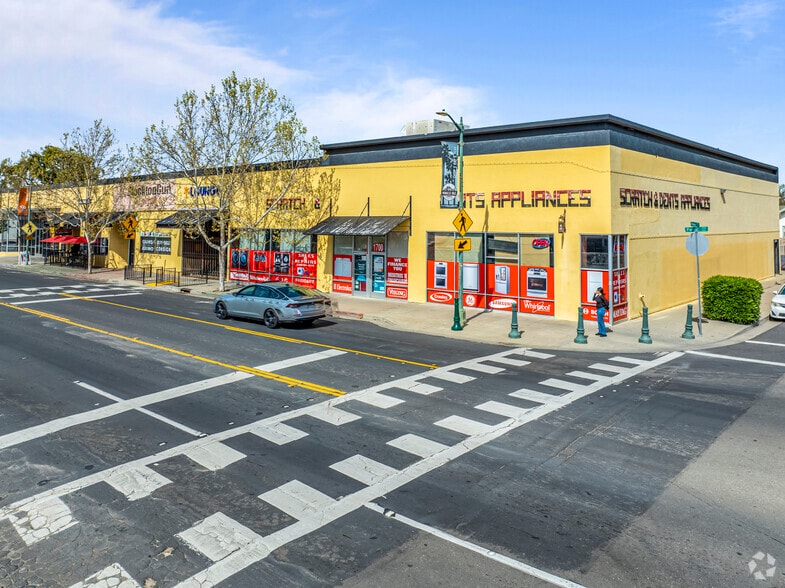 1700-1744 Pacific Ave, Stockton, CA à louer - Photo principale – Image 2 sur 11