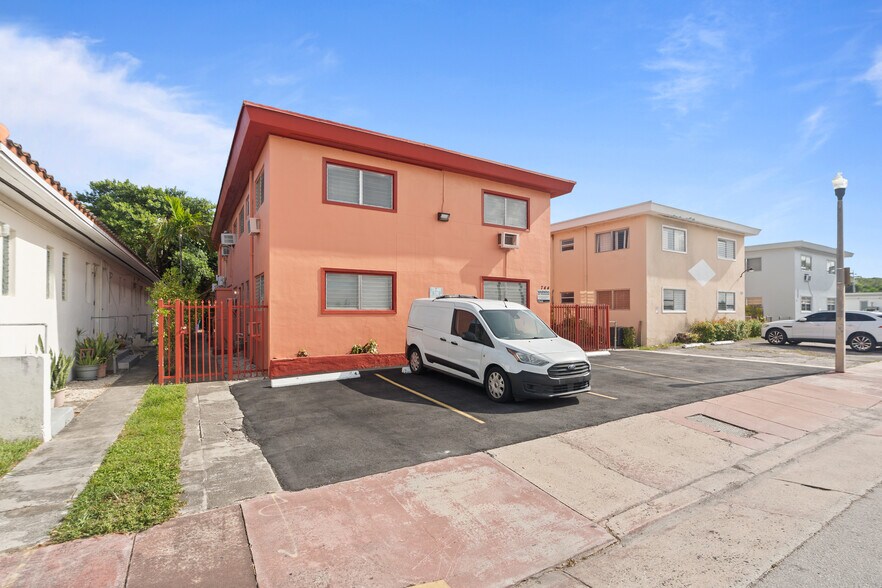 744 85th St, Miami Beach, FL à vendre - Photo de l’immeuble – Image 3 sur 42