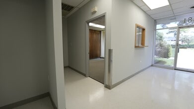 1281 Ebenezer Rd, Rock Hill, SC à louer Photo intérieure– Image 2 sur 21