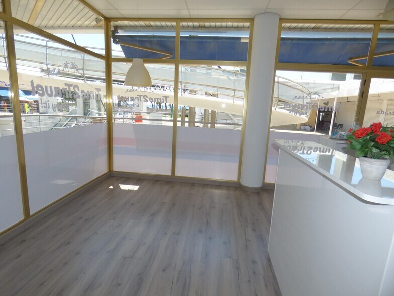 Bureaux/Local commercial dans Malgrat de Mar, Barcelona à louer - Photo intérieure – Image 1 sur 2