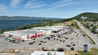 Plus de détails pour 39-2 Montée de Sandy Beach, Gaspé, QC - Local commercial à louer