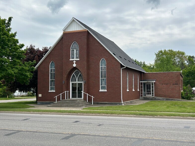 201 W State St, Scottville, MI à louer - Photo de l’immeuble – Image 3 sur 5