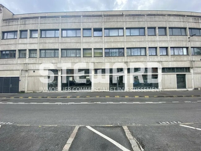 Plus de détails pour Local commercial à louer