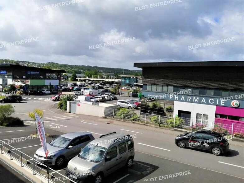 Bureau dans Landerneau à louer - Photo de l’immeuble – Image 3 sur 8