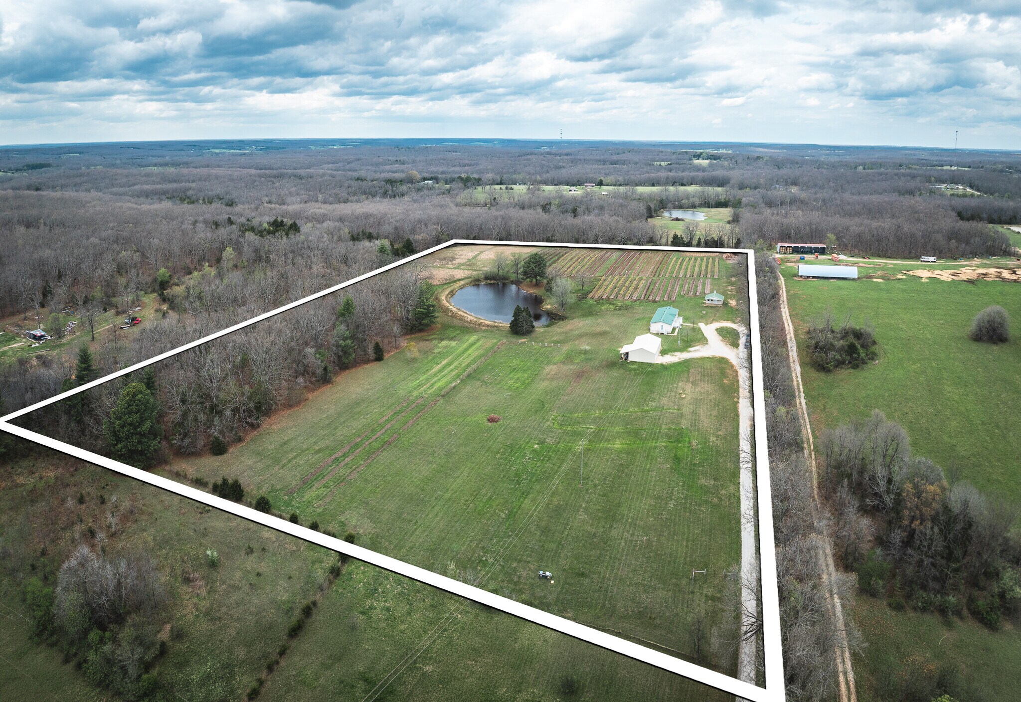 552 Lick Creek Rd, Leasburg, MO à vendre Photo principale– Image 1 sur 29
