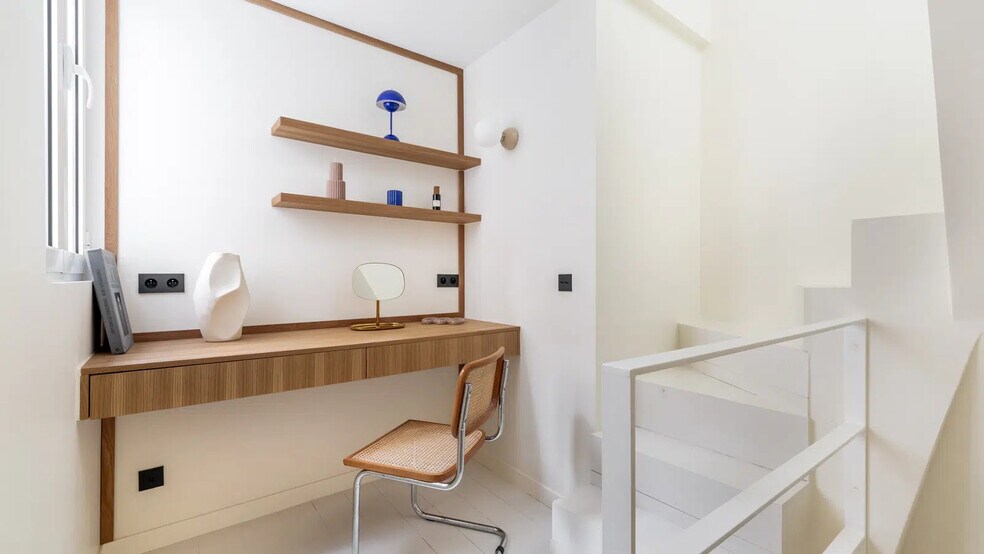 Bureau dans Paris à vendre - Photo de l’immeuble – Image 2 sur 7