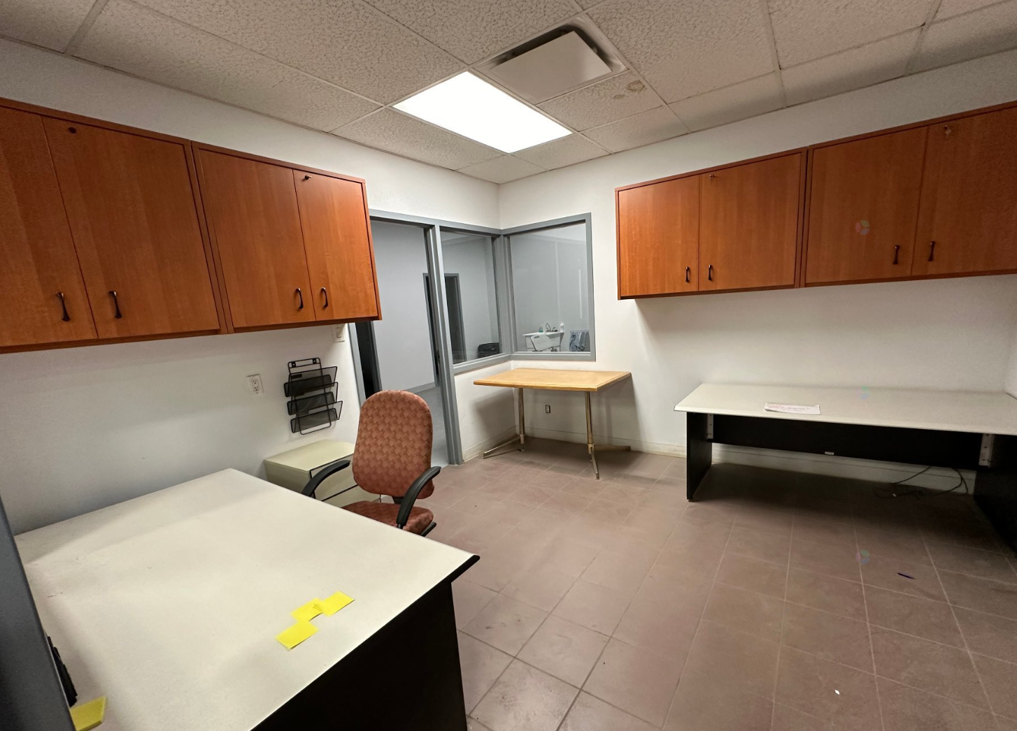 1020 Rue Du Parc-Industriel, Lévis, QC à louer Photo intérieure– Image 1 sur 2