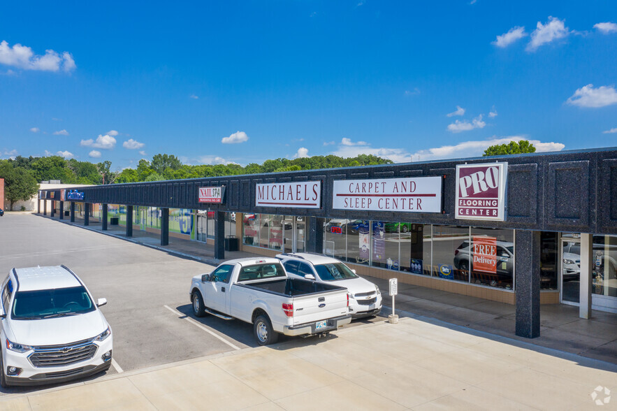 534-598 SE Washington Blvd, Bartlesville, OK à louer - Photo de l’immeuble – Image 2 sur 28