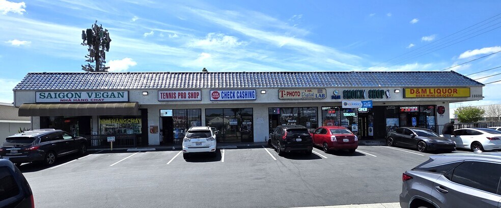 10522 McFadden Ave, Garden Grove, CA à louer - Photo de l’immeuble – Image 3 sur 4