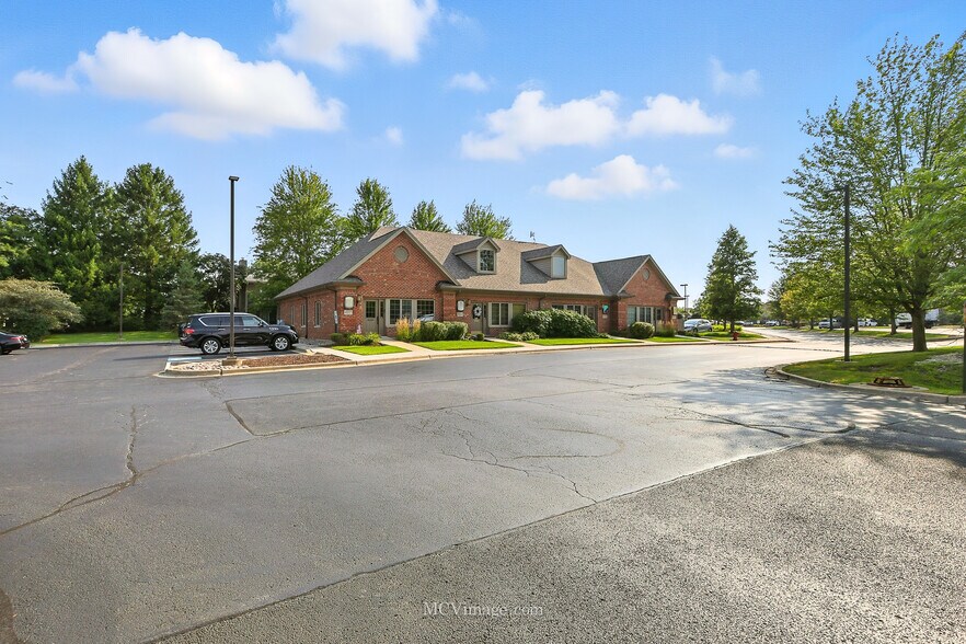 10257-10265 W Lincoln Hwy, Frankfort, IL à louer - Photo de l’immeuble – Image 3 sur 28