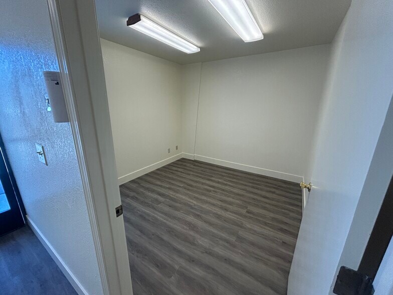 3941 Holly Dr, Tracy, CA à louer - Photo de l’immeuble – Image 3 sur 9