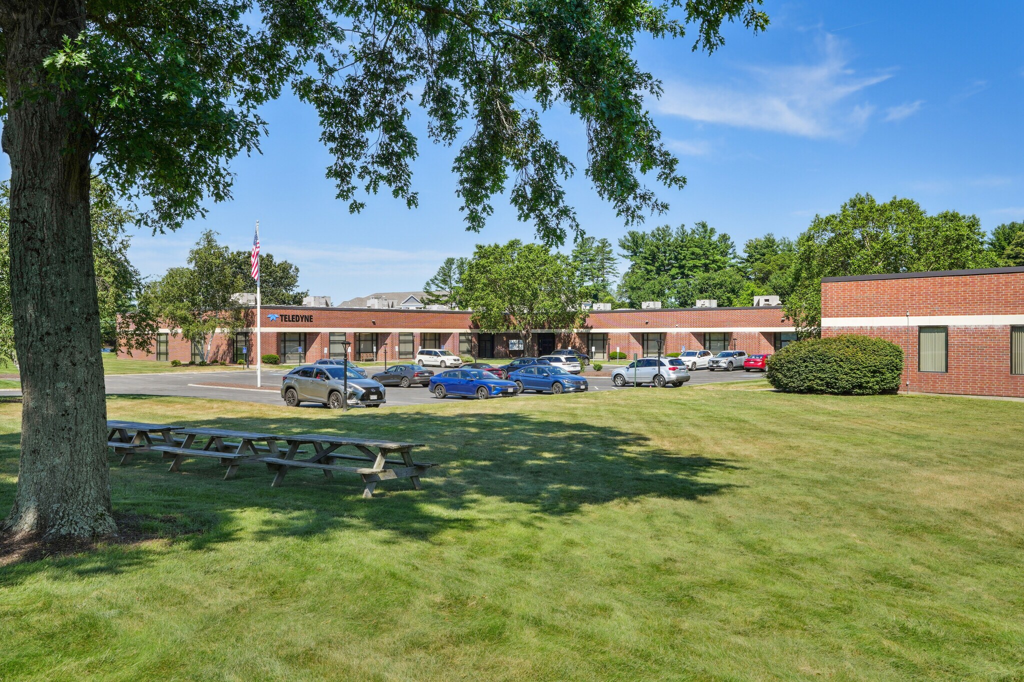 19 Alpha Rd, Chelmsford, MA à louer Photo de l’immeuble– Image 1 sur 9