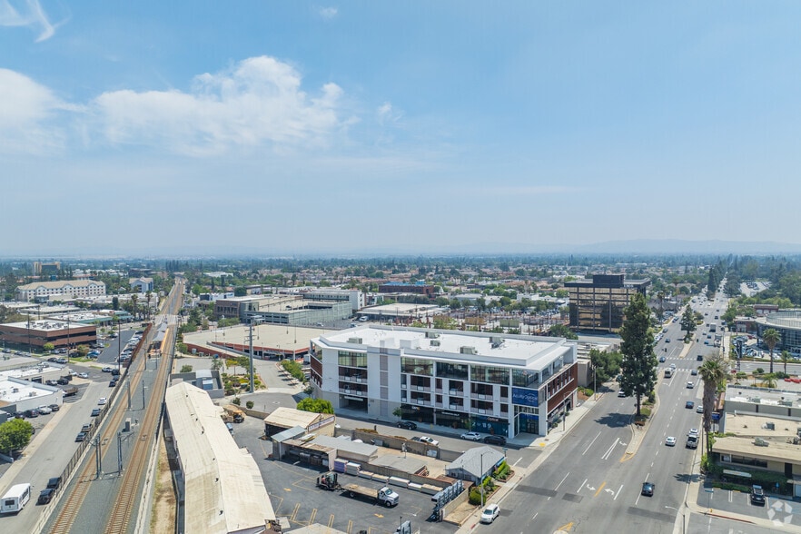 288 N Santa Anita Ave, Arcadia, CA à louer - Aérien – Image 3 sur 9