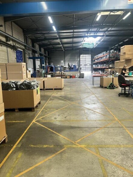 Local d'activités dans Chalon-sur-Saône à vendre - Photo de l’immeuble – Image 1 sur 4