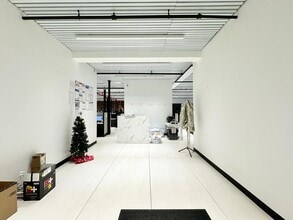 240 W 37th St, New York, NY à louer Photo intérieure– Image 2 sur 8