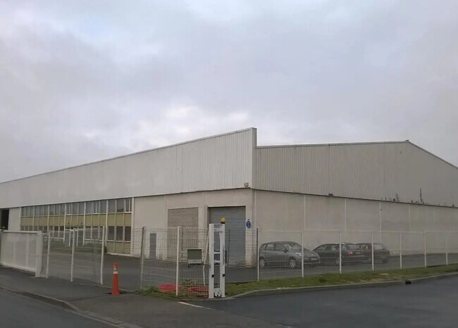 Plus de détails pour Industriel/Logistique à louer