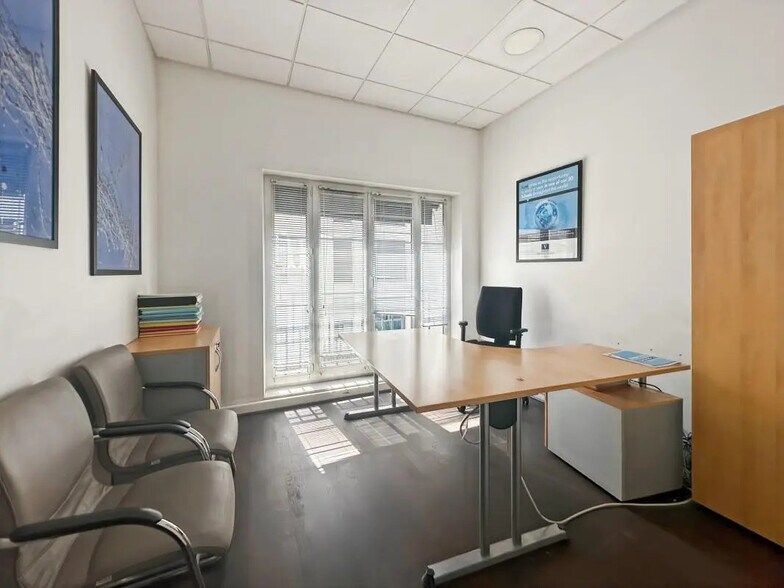 Bureau dans Paris à louer - Photo de l’immeuble – Image 3 sur 8