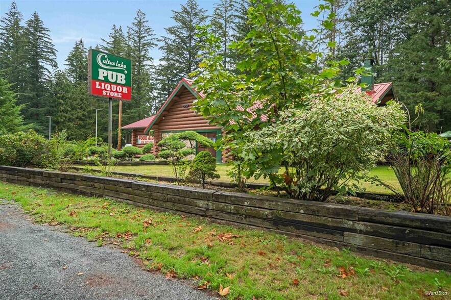 3696 Columbia Valley Rd, Cultus Lake, BC à vendre - Photo de l’immeuble – Image 2 sur 37