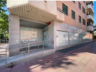Plus de détails pour Calle José María Pereda, 4, Alcalá de Henares - Local commercial à louer