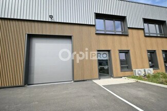 Plus de détails pour 225 B Avenue Des Marronniers, Bourgoin-Jallieu - Bureau, Local d'activités à louer