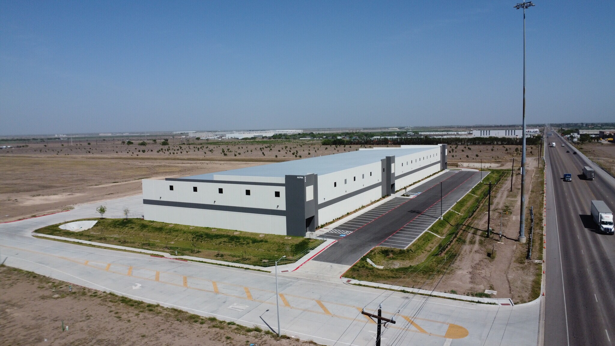 890 Military Highway, Pharr, TX à vendre Photo principale– Image 1 sur 23