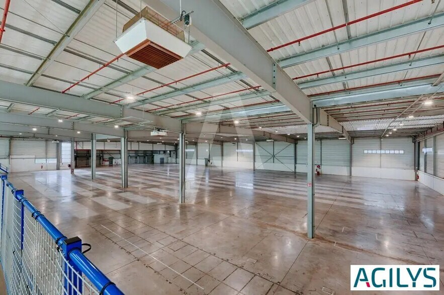 Industriel/Logistique dans Wissous à louer - Photo de l’immeuble – Image 3 sur 9