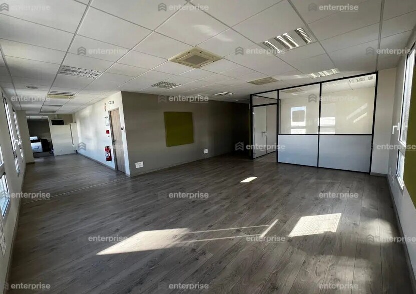 Bureau dans Amiens à louer - Photo de l’immeuble – Image 3 sur 6