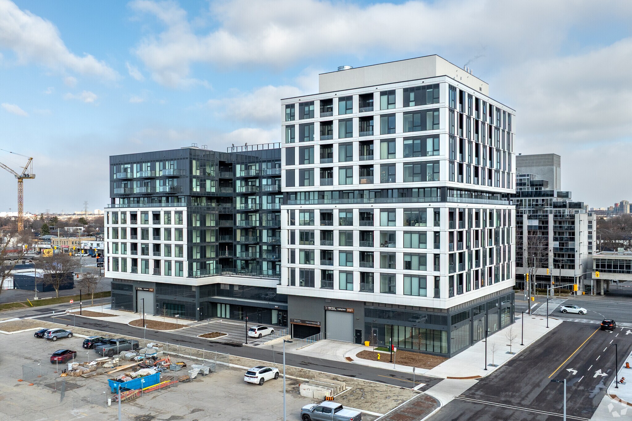 1007 The Queensway, Toronto, ON à vendre Photo principale– Image 1 sur 4