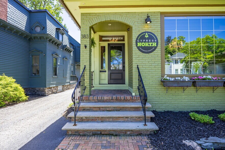 383 Park Ave, Rochester, NY à vendre - Photo de l’immeuble – Image 2 sur 46