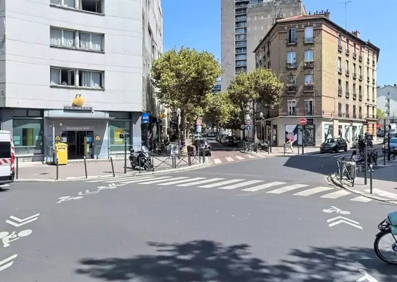 Local commercial dans Boulogne-Billancourt à louer - Photo de l’immeuble – Image 2 sur 4